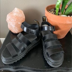 Dr.Martens sandals